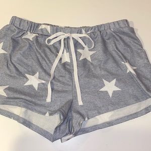 gray star printed shorts